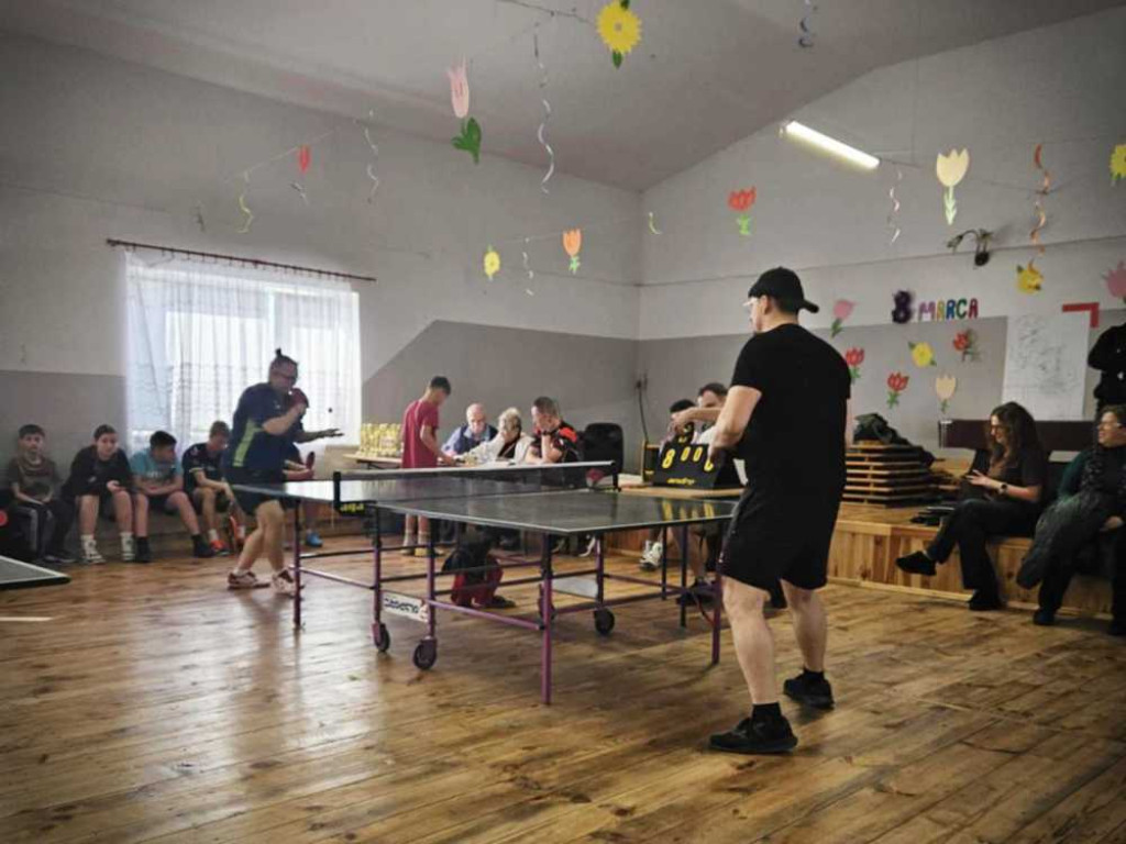 Turniej tenisa stołowego w Podhorcach [ZDJĘCIA]