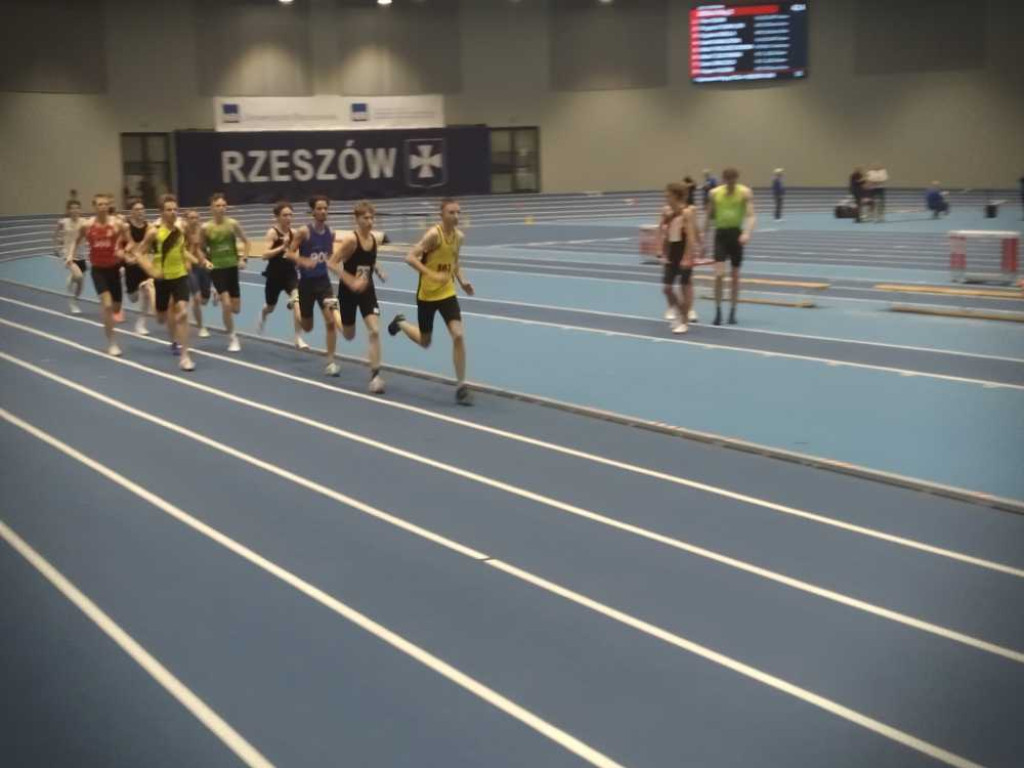 Lekkoatletyczne tabele sezonu halowego 2025 w powiecie hrubieszowskim [ZDJĘCIA]