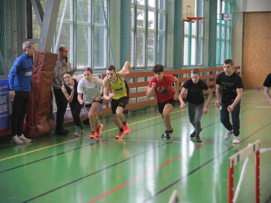 Lekkoatletyczne tabele sezonu halowego 2025 w powiecie hrubieszowskim [ZDJĘCIA]