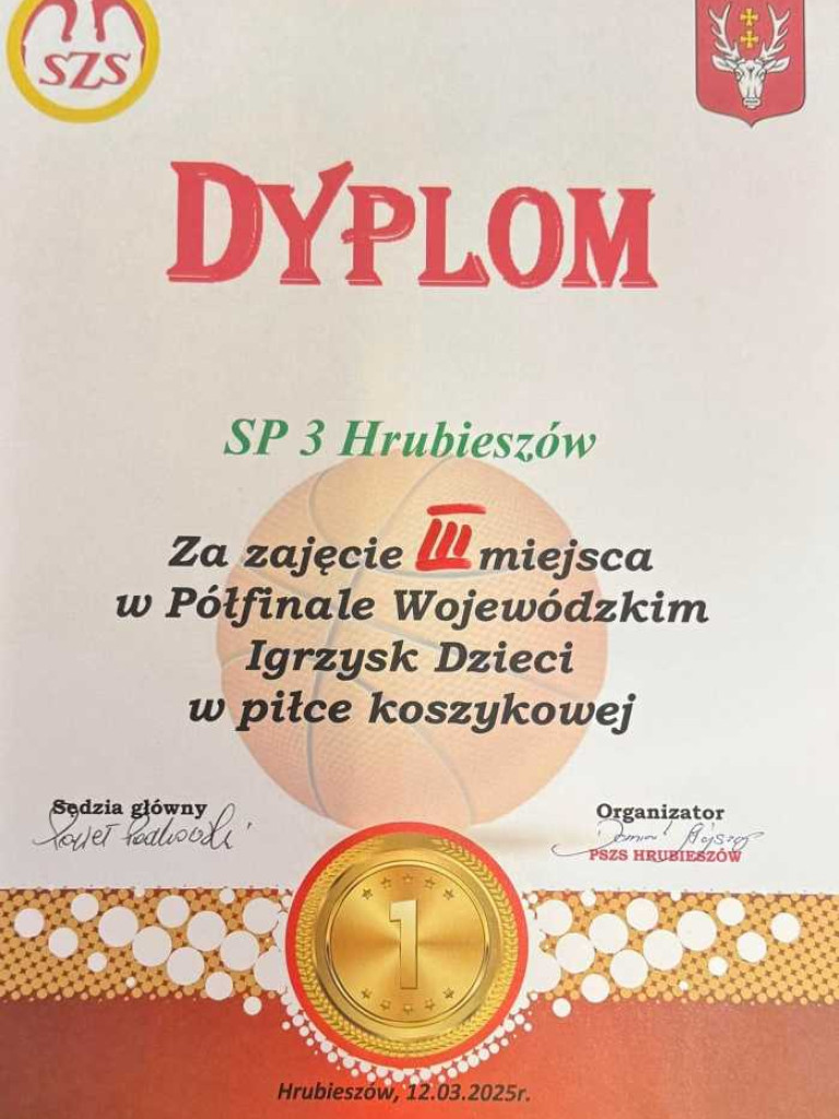 Koszykarze z hrubieszowskiej Trójki na 4 miejscu w województwie! [ZDJĘCIA]