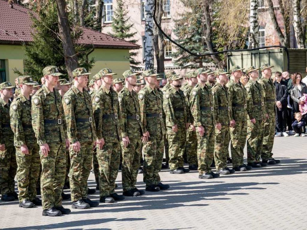 Ślubowanie 47 nowych funkcjonariuszy SG [ZDJĘCIA]