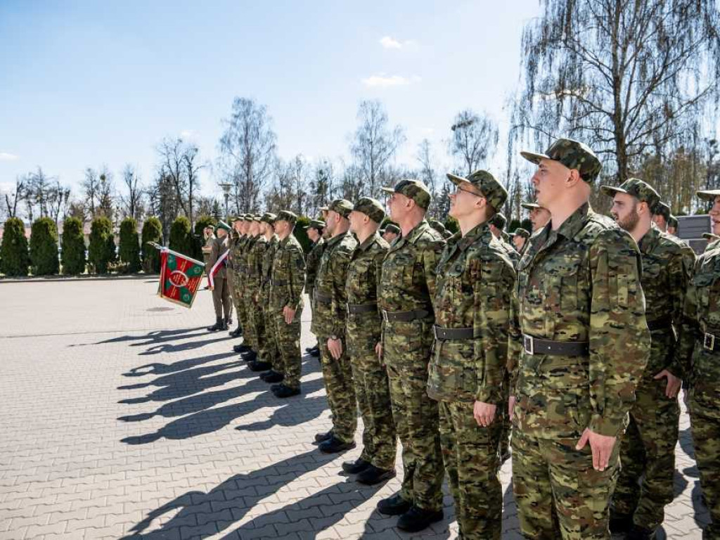 Ślubowanie 47 nowych funkcjonariuszy SG [ZDJĘCIA]