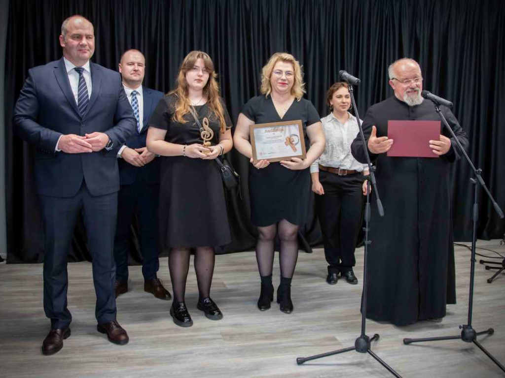 Wyśpiewali nagrody! IV Powiatowy Przegląd Pieśni Pasyjnej i Pokutnej w Dołhobyczowie [ZDJĘCIA]
