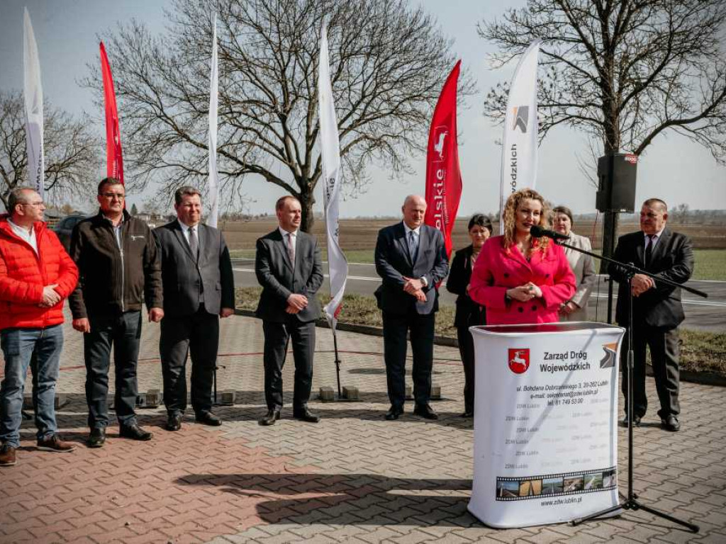 Otwarto zmodernizowany odcinek DW850 łączącej Hrubieszów z Tomaszowem [ZDJĘCIA]