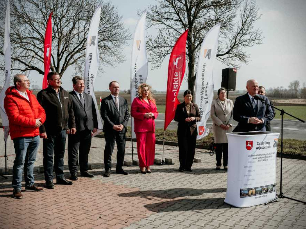 Otwarto zmodernizowany odcinek DW850 łączącej Hrubieszów z Tomaszowem [ZDJĘCIA]