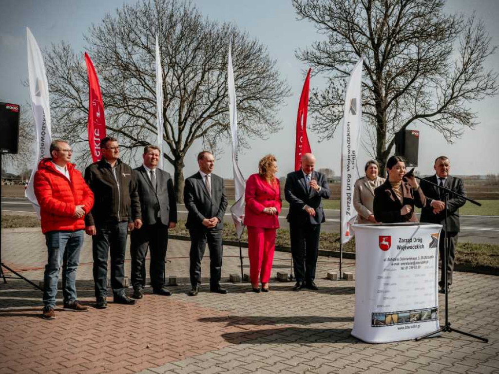 Otwarto zmodernizowany odcinek DW850 łączącej Hrubieszów z Tomaszowem [ZDJĘCIA]