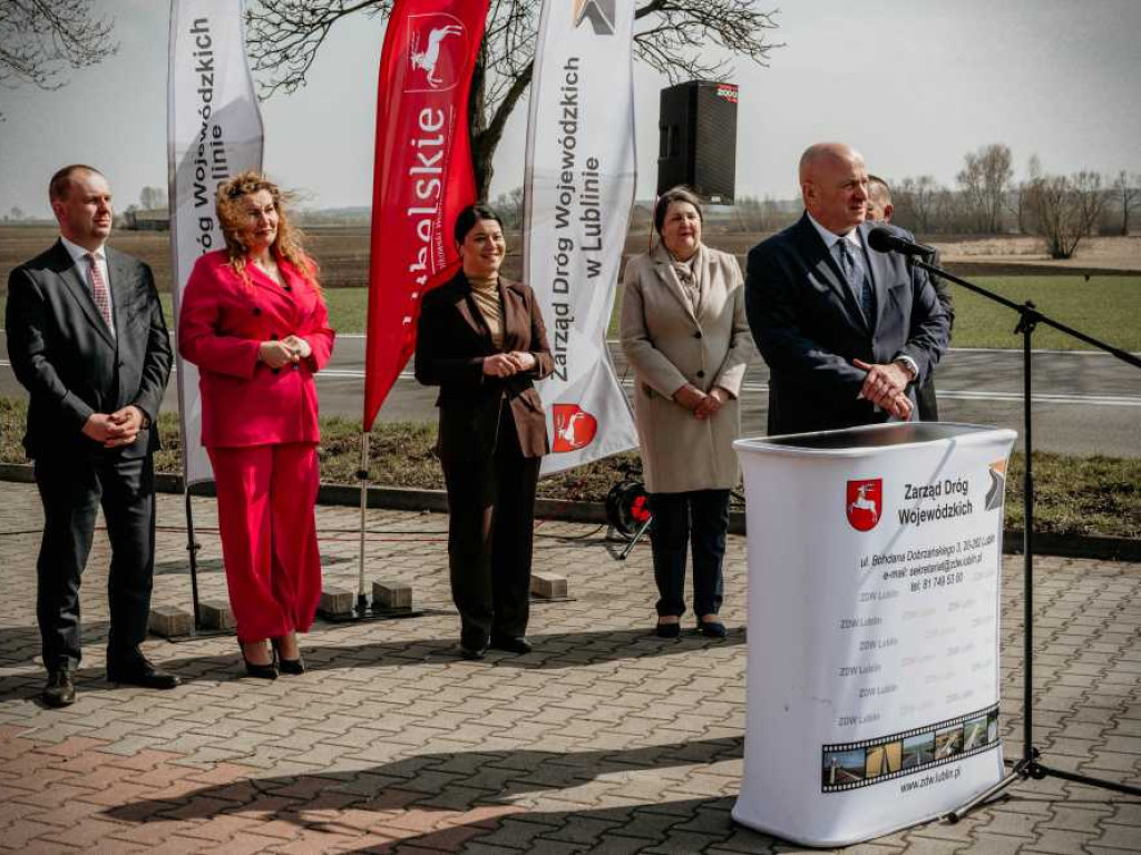 Otwarto zmodernizowany odcinek DW850 łączącej Hrubieszów z Tomaszowem [ZDJĘCIA]