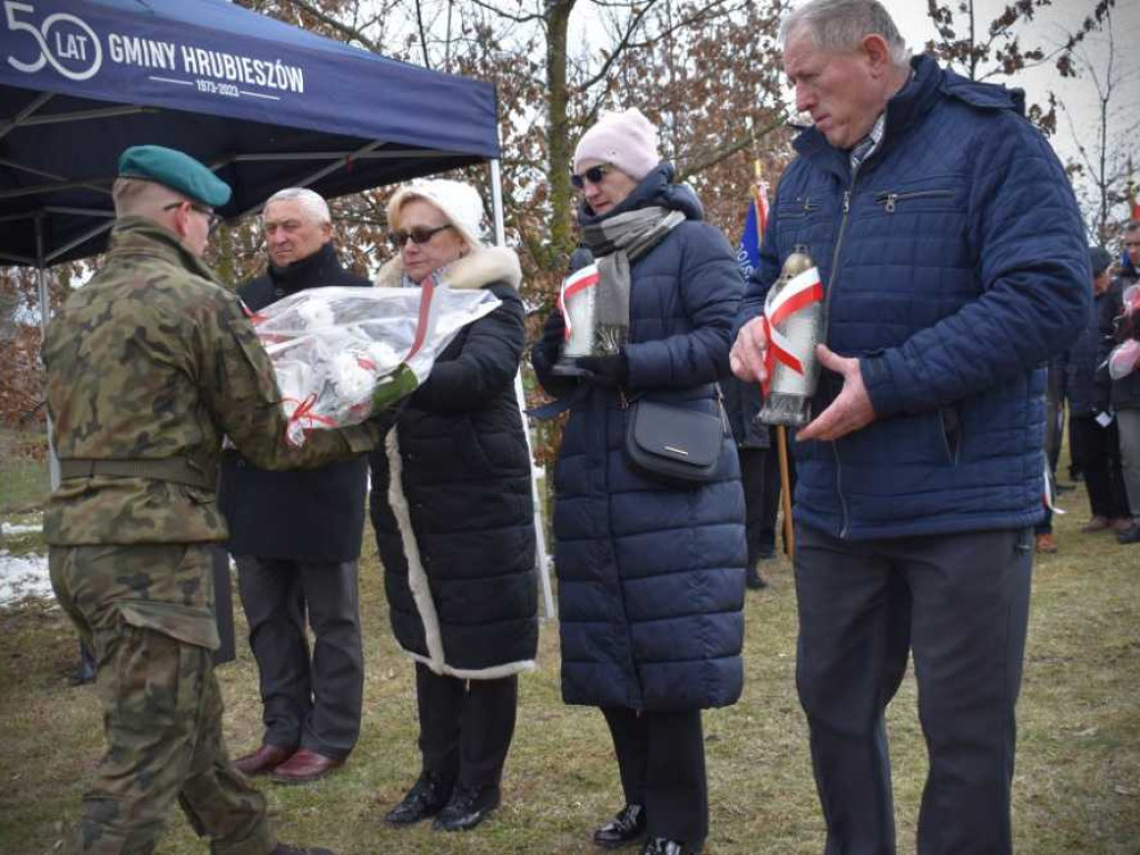 Oddali hołd ofiarom Katynia i Katastrofy Smoleńskiej [ZDJĘCIA]