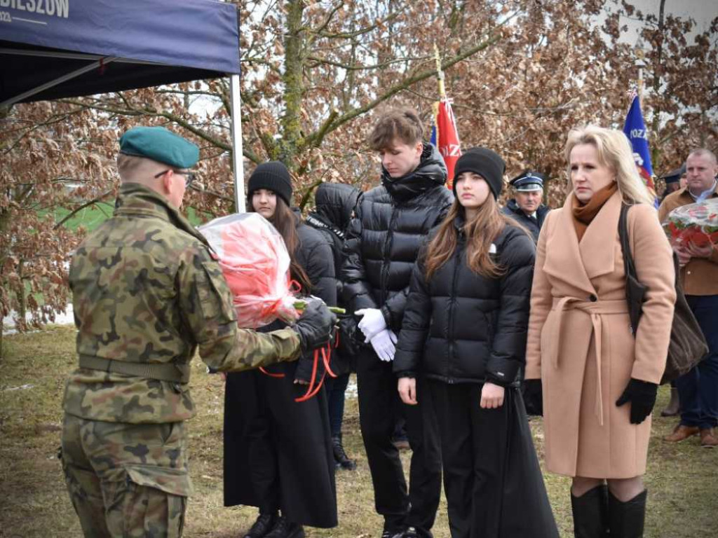 Oddali hołd ofiarom Katynia i Katastrofy Smoleńskiej [ZDJĘCIA]