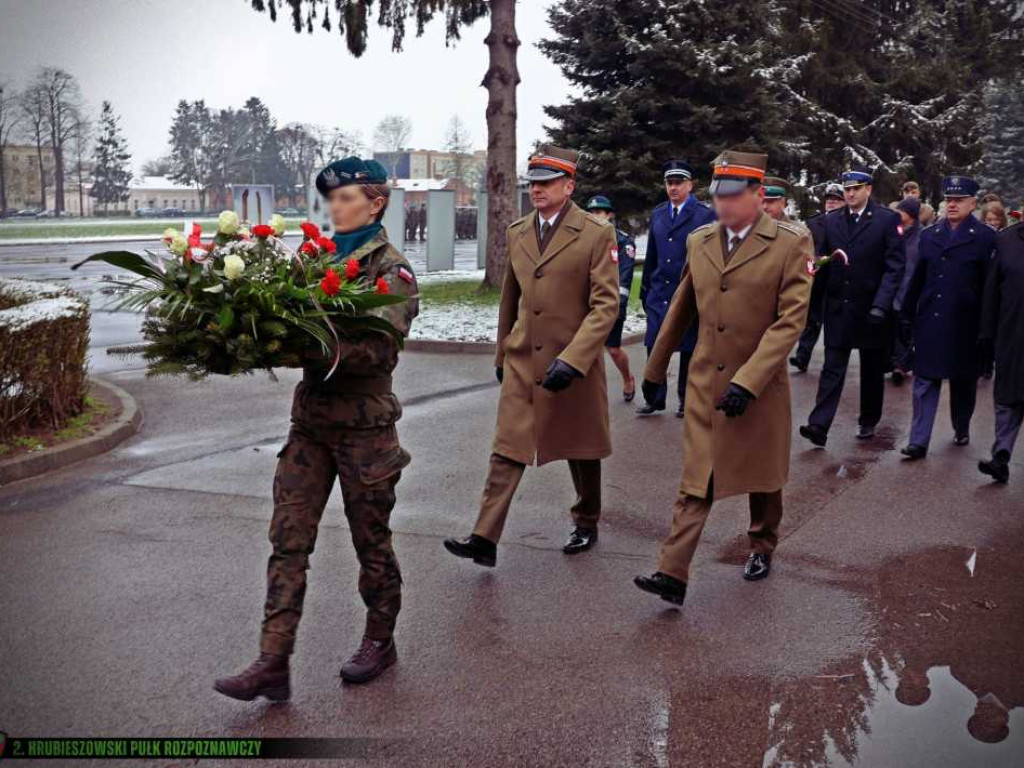 Oddali hołd ofiarom Katynia i Katastrofy Smoleńskiej [ZDJĘCIA]