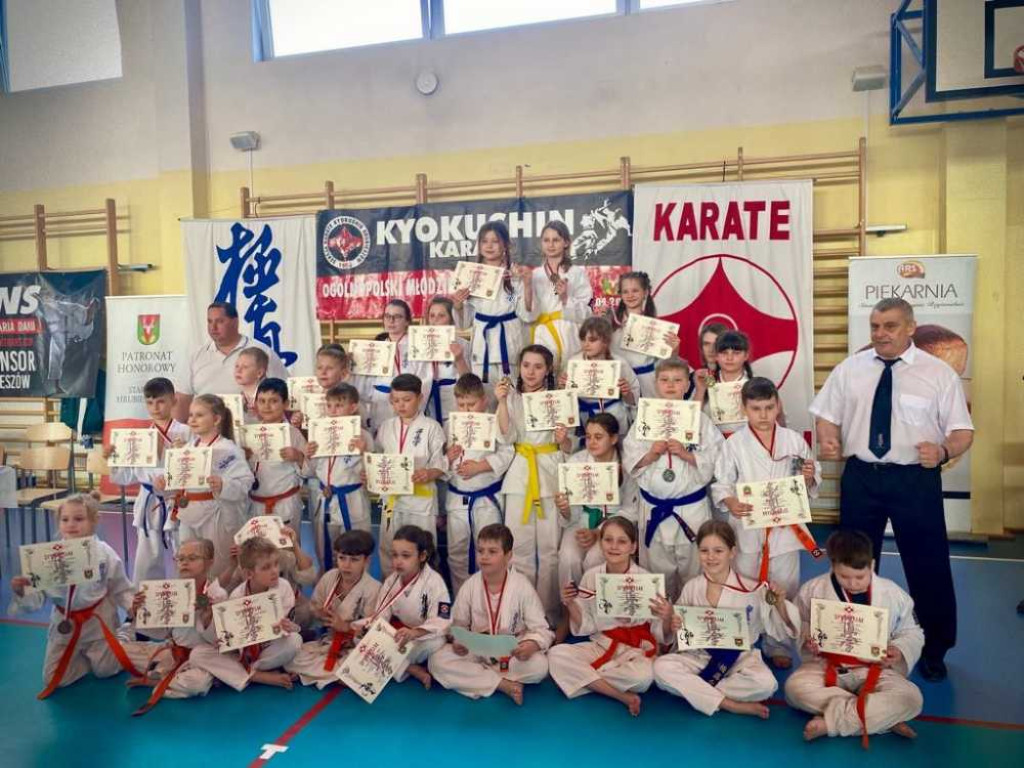 Walczyli na macie. Ogólnopolski turniej karate w Hrubieszowie [ZDJĘCIA]
