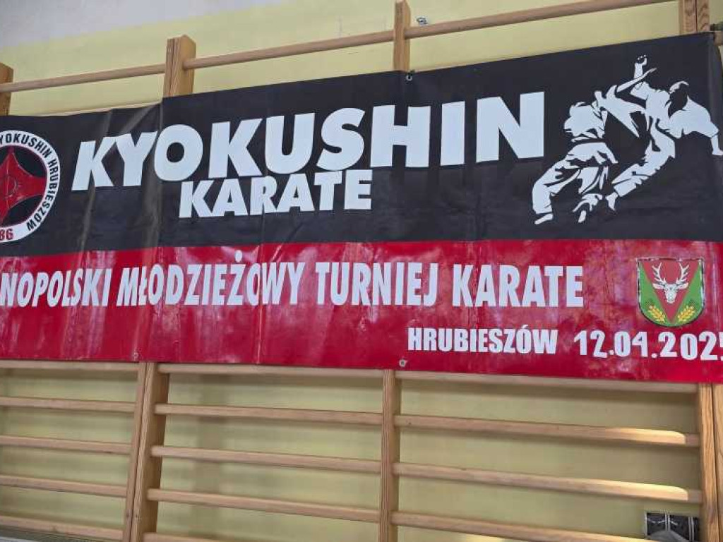 Walczyli na macie. Ogólnopolski turniej karate w Hrubieszowie [ZDJĘCIA]