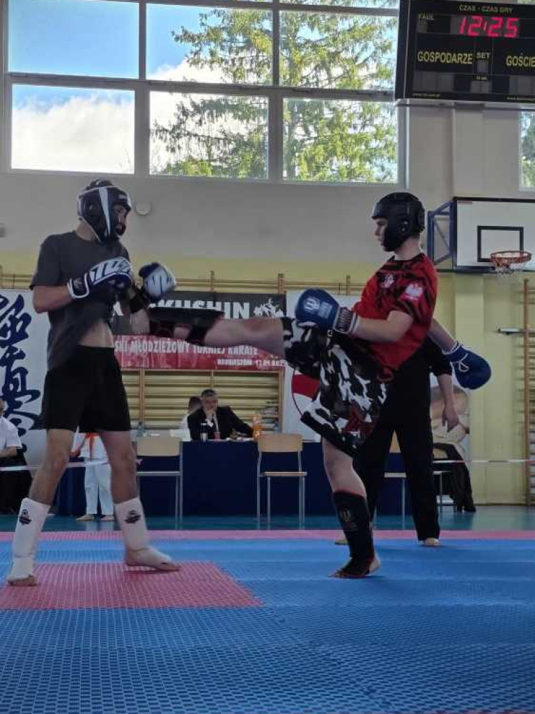 Walczyli na macie. Ogólnopolski turniej karate w Hrubieszowie [ZDJĘCIA]