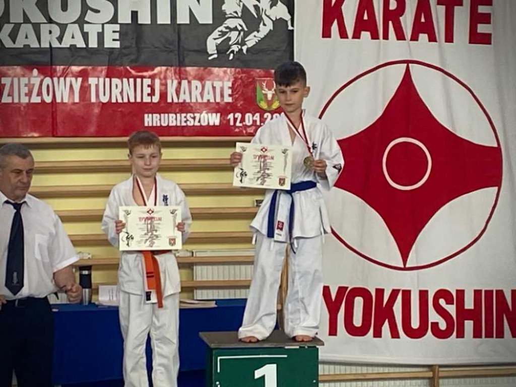 Walczyli na macie. Ogólnopolski turniej karate w Hrubieszowie [ZDJĘCIA]