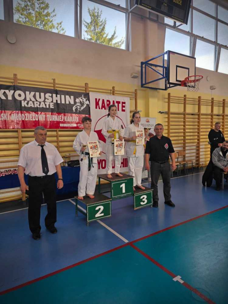 Walczyli na macie. Ogólnopolski turniej karate w Hrubieszowie [ZDJĘCIA]
