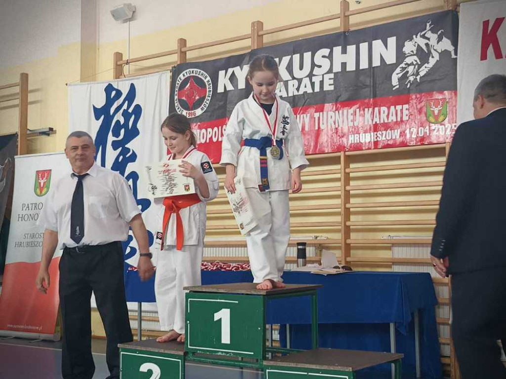 Walczyli na macie. Ogólnopolski turniej karate w Hrubieszowie [ZDJĘCIA]