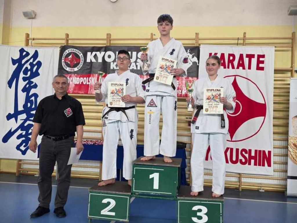 Walczyli na macie. Ogólnopolski turniej karate w Hrubieszowie [ZDJĘCIA]