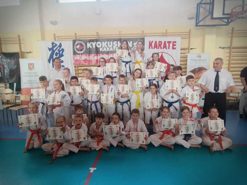 Walczyli na macie. Ogólnopolski turniej karate w Hrubieszowie [ZDJĘCIA]