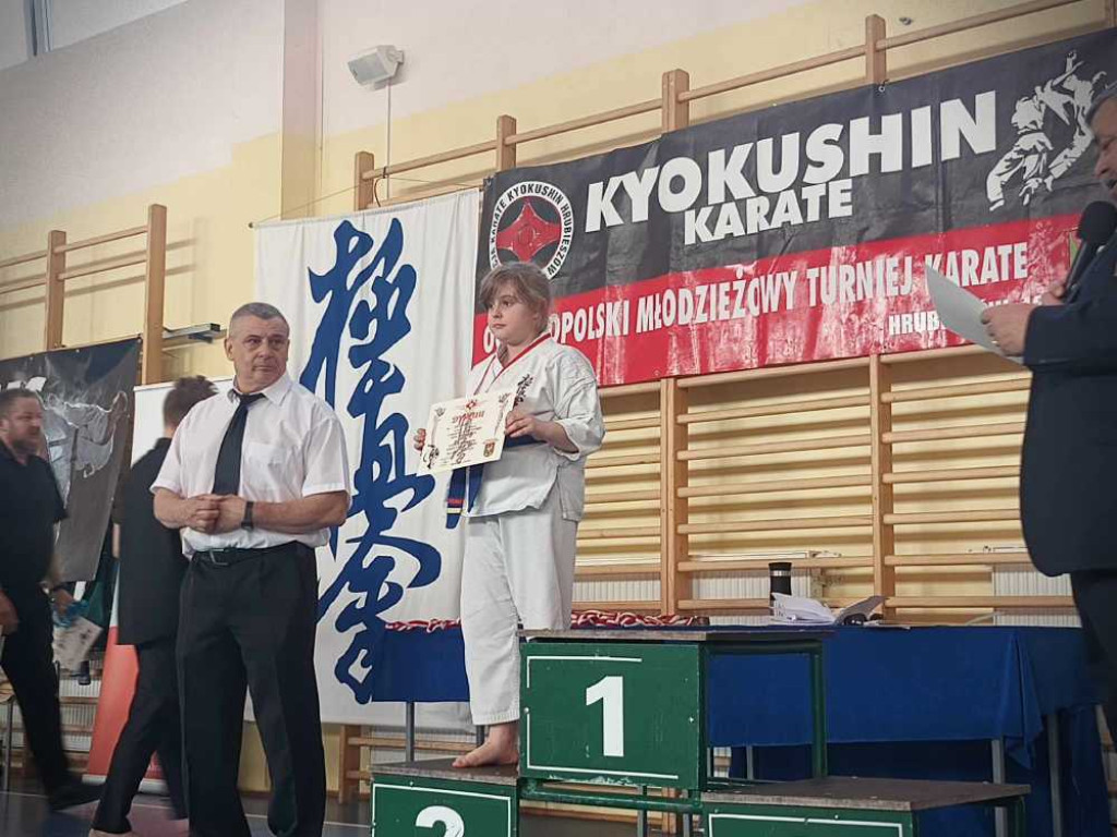 Walczyli na macie. Ogólnopolski turniej karate w Hrubieszowie [ZDJĘCIA]