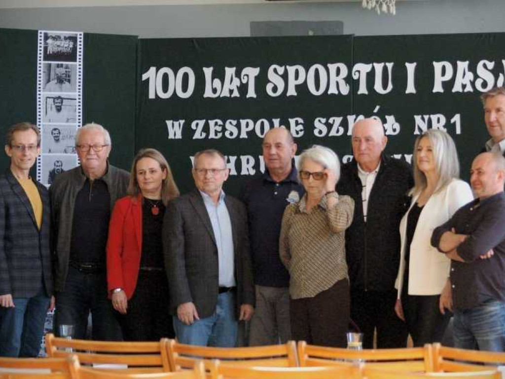 Hrubieszów: 100 lat sportu i pasji - spotkanie z emerytowanymi nauczycielami [ZDJĘCIA]