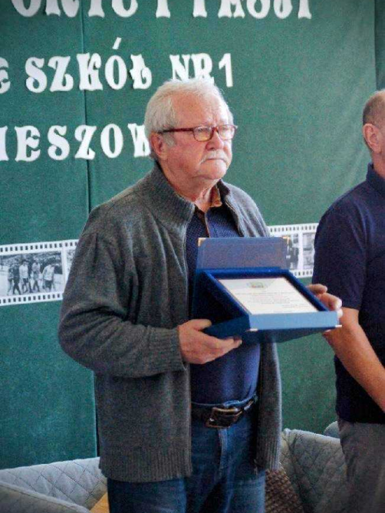 Hrubieszów: 100 lat sportu i pasji - spotkanie z emerytowanymi nauczycielami [ZDJĘCIA]