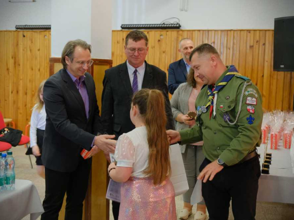 Za nami Dziecięcy i Młodzieżowy Powiatowy Przegląd Piosenki Patriotycznej [ZDJĘCIA]