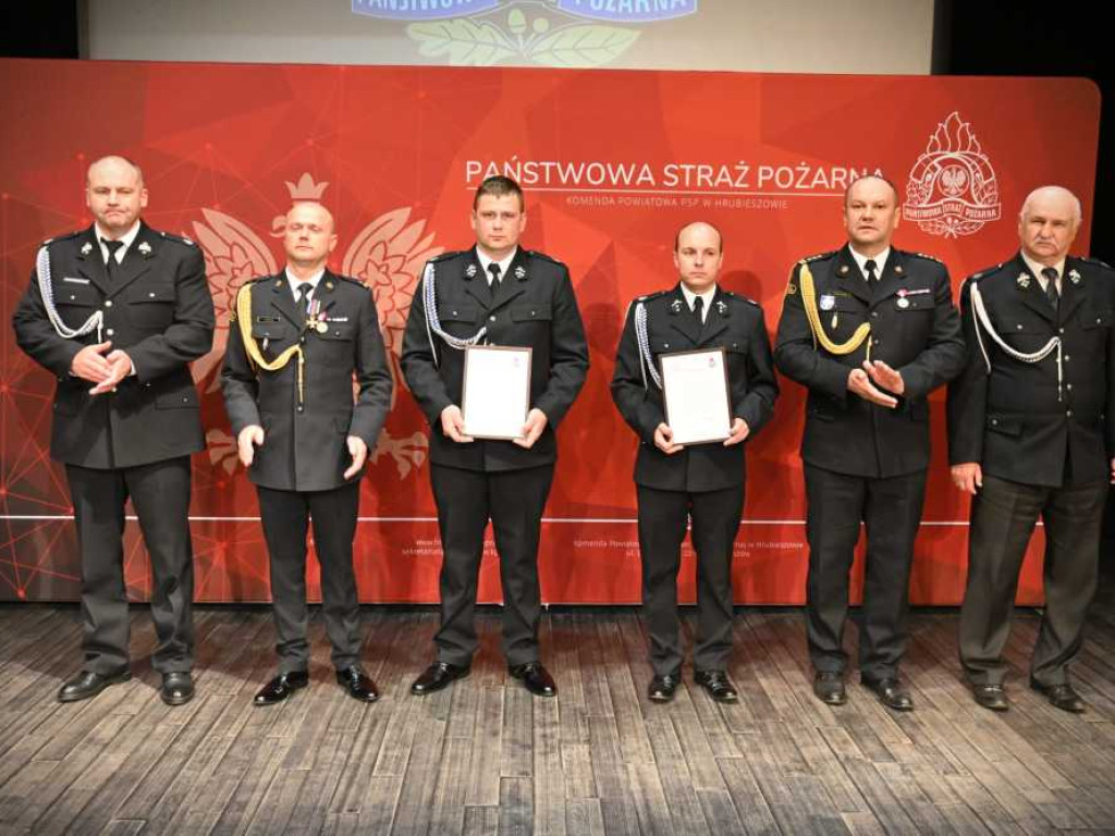 Dzień Strażaka w Hrubieszowie. Awanse i odznaczenia [ZDJĘCIA]