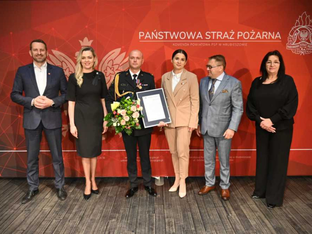 Dzień Strażaka w Hrubieszowie. Awanse i odznaczenia [ZDJĘCIA]