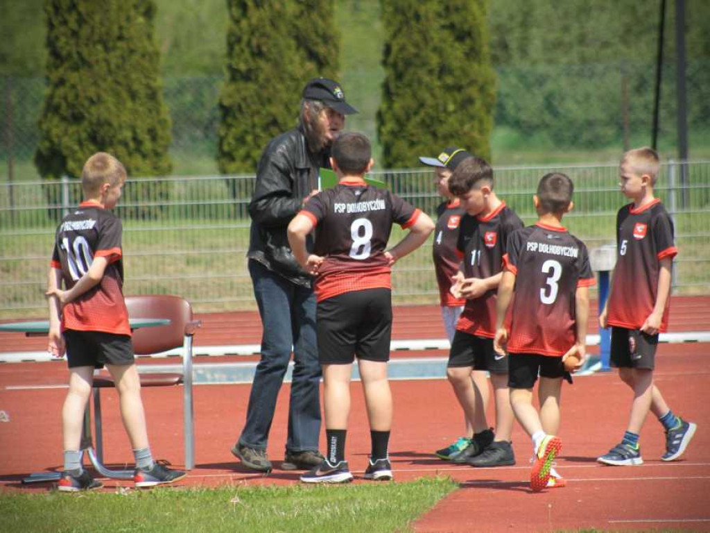 Hrubieszów: Najmłodsi szkolni lekkoatleci walczyli o awans do półfinału wojewódzkiego! [ZDJĘCIA]