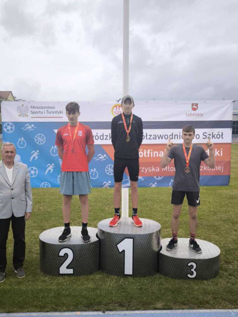 Sześć medali indywidualnie i srebro drużynowe w finale wojewódzkim! [ZDJĘCIA]