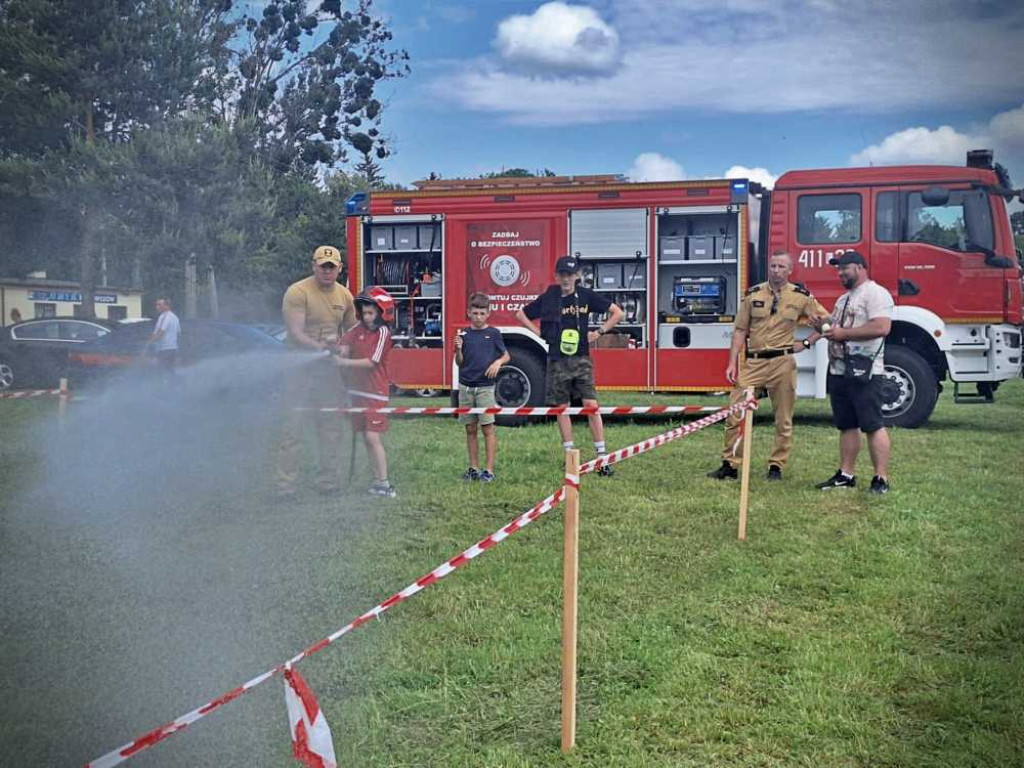 Hrubieszów: Mundurowy Dzień Dziecka - piana party na HOSiR [ZDJĘCIA]