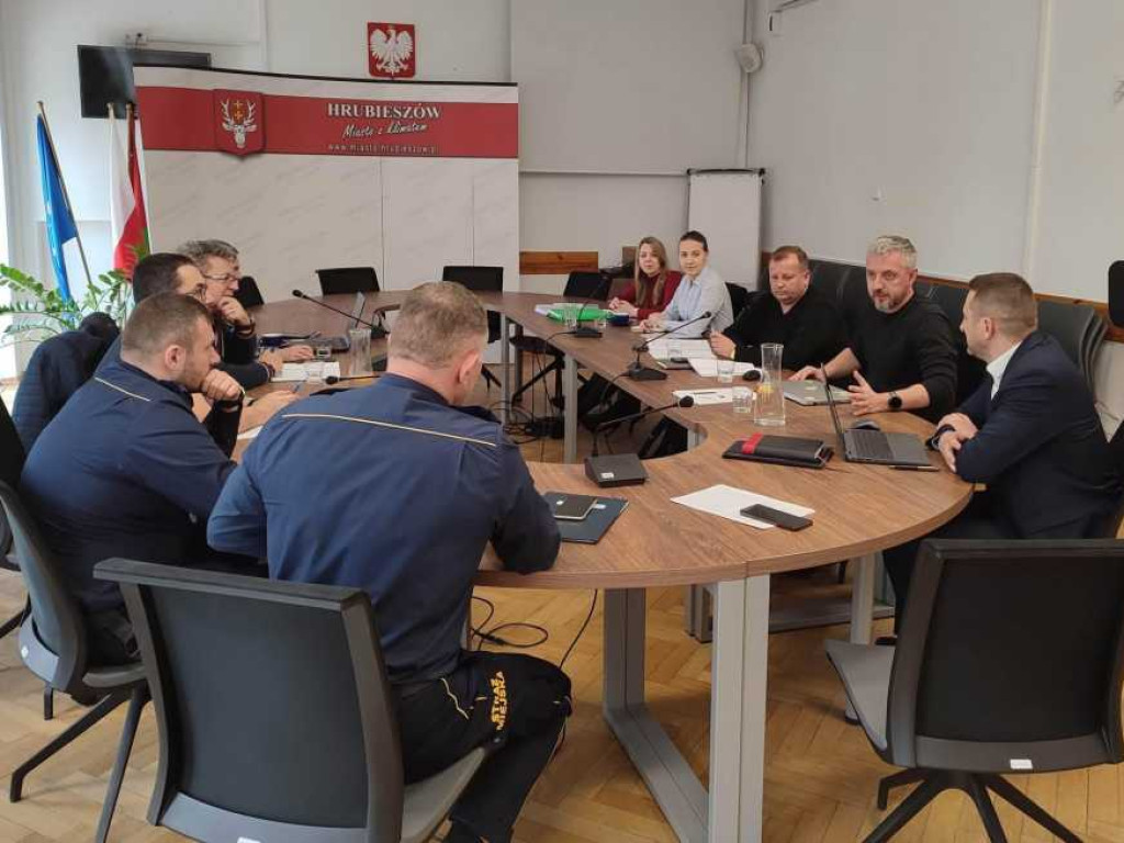 Nowoczesny monitoring miejski w Hrubieszowie - inwestycja dla bezpieczeństwa mieszkańców [ZDJĘCIA]