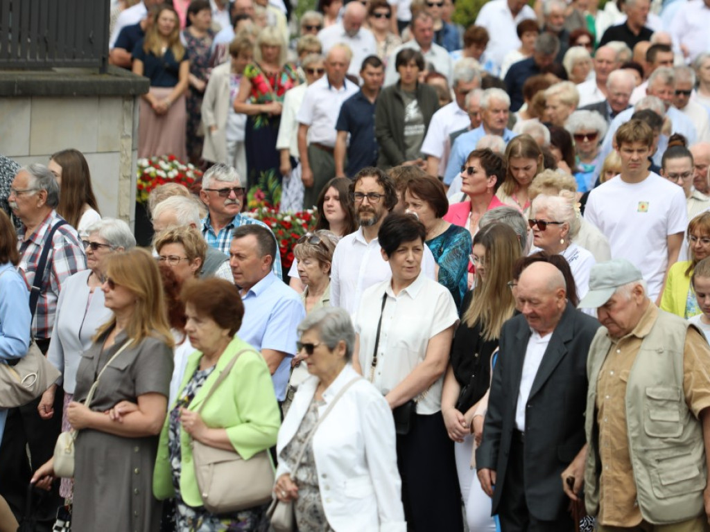 Hrubieszów: Procesja Bożego Ciała w parafiach św. Mikołaja i św. Stanisława Kostki [ZDJĘCIA]