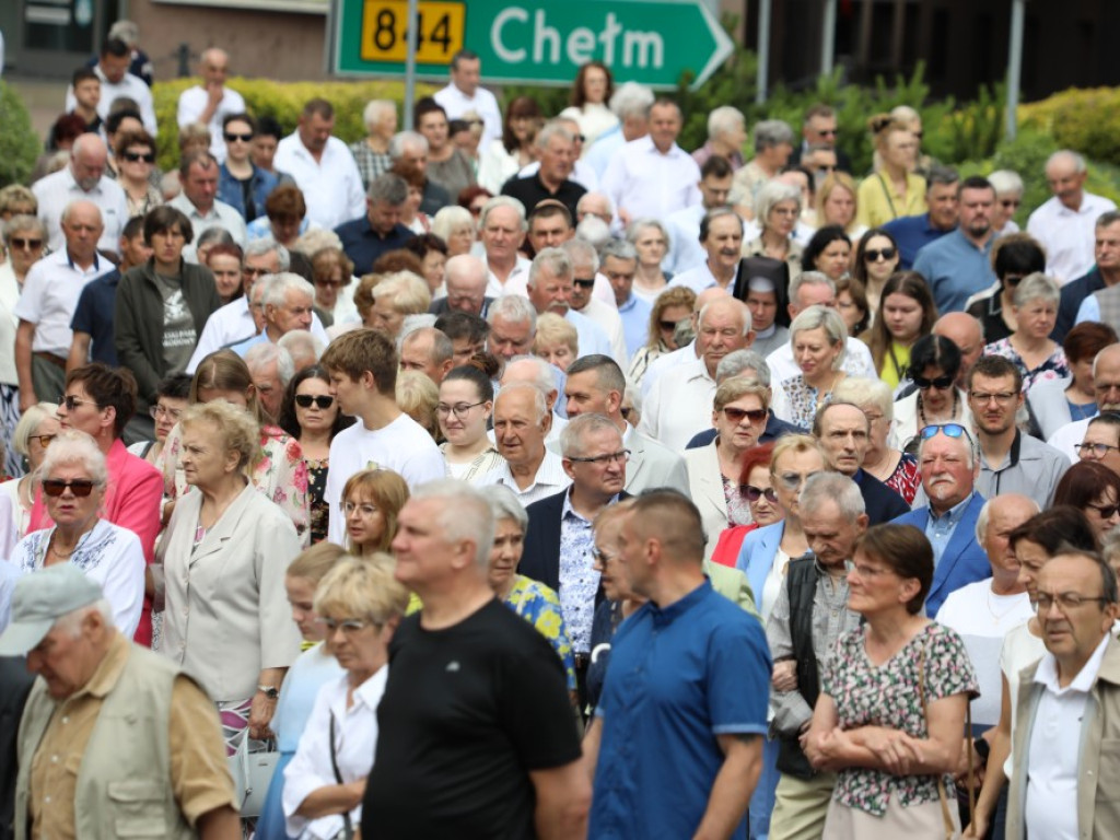 Hrubieszów: Procesja Bożego Ciała w parafiach św. Mikołaja i św. Stanisława Kostki [ZDJĘCIA]