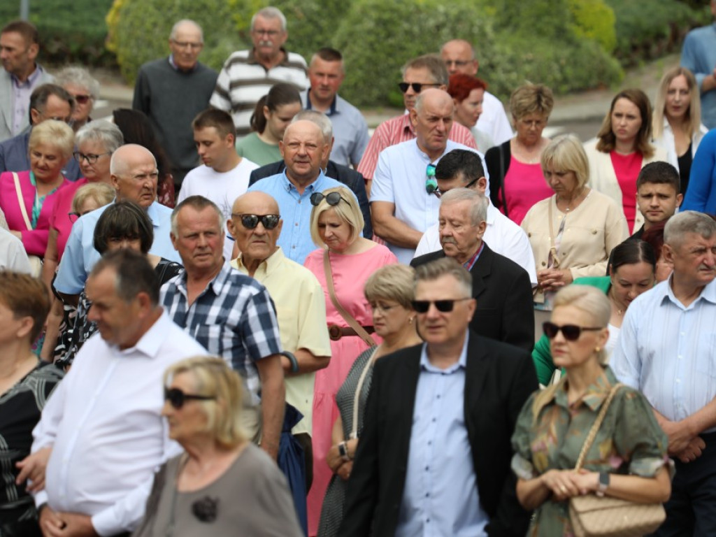 Hrubieszów: Procesja Bożego Ciała w parafiach św. Mikołaja i św. Stanisława Kostki [ZDJĘCIA]
