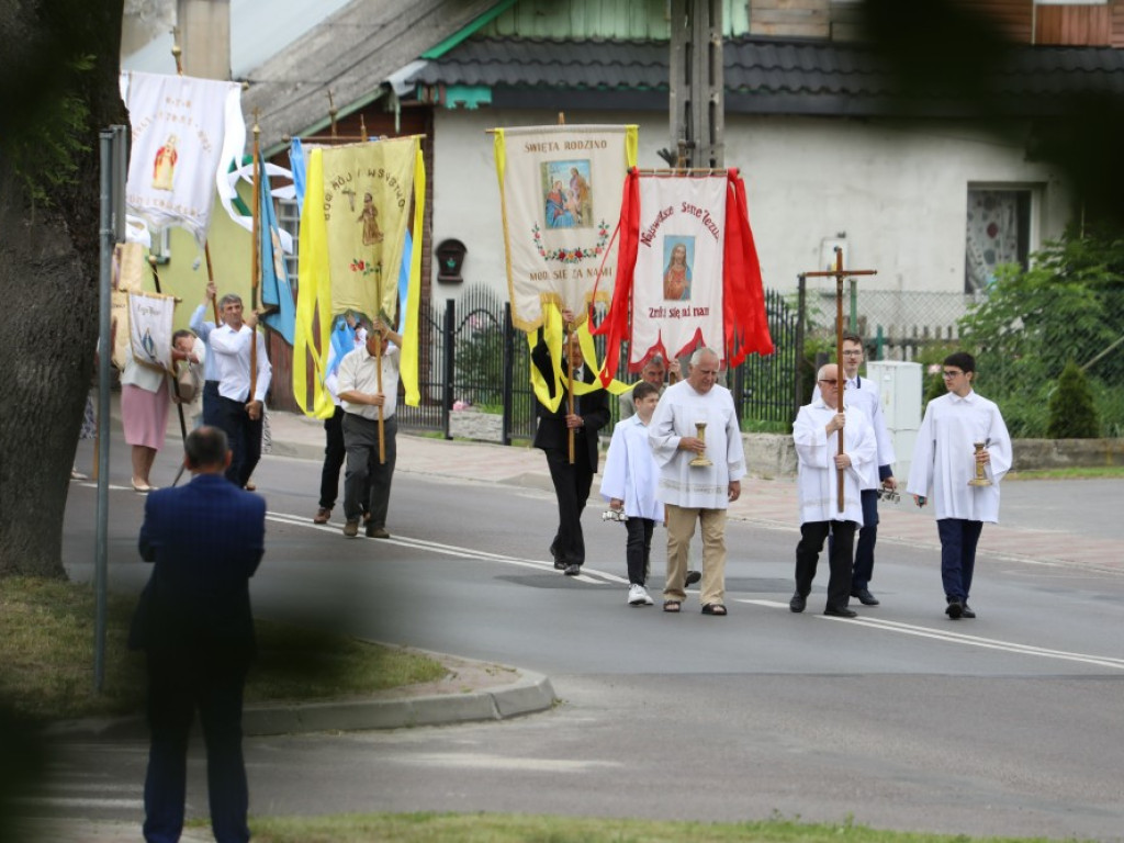 Hrubieszów: Procesja Bożego Ciała w parafiach św. Mikołaja i św. Stanisława Kostki [ZDJĘCIA]