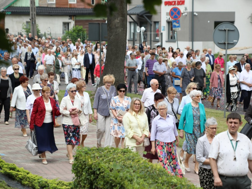 Hrubieszów: Procesja Bożego Ciała w parafiach św. Mikołaja i św. Stanisława Kostki [ZDJĘCIA]