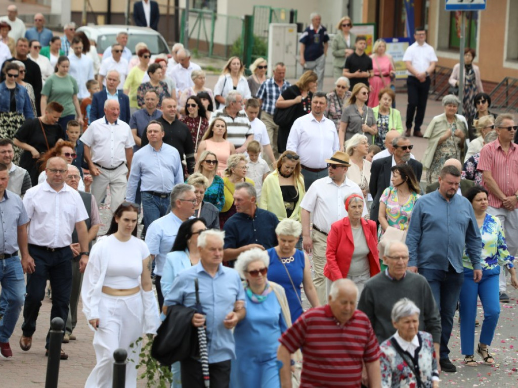Hrubieszów: Procesja Bożego Ciała w parafiach św. Mikołaja i św. Stanisława Kostki [ZDJĘCIA]