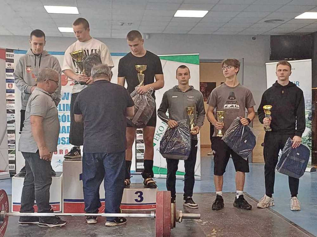 Świetny występ hrubieszowian siłujących się ze sztangą! [ZDJĘCIA]