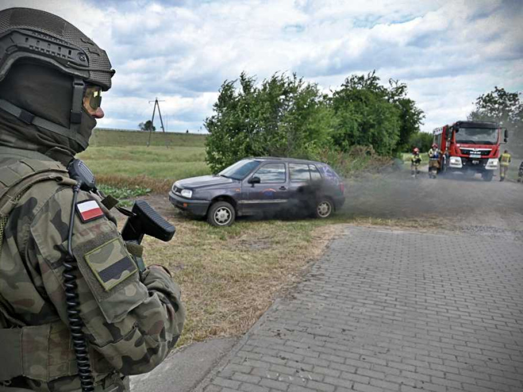Hrubieszów: Dywersanci, pożar i awaria - służby w akcji [ZDJĘCIA]
