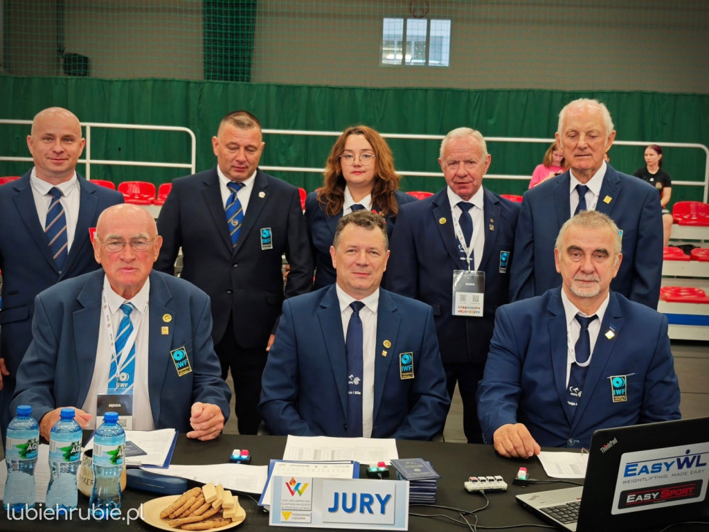 Wiktoria Krupińska z medalem OOM
