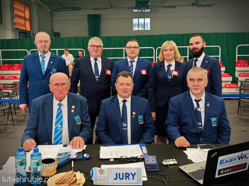 Wiktoria Krupińska z medalem OOM