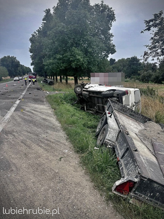 Wypadek na DK-17 w Zakręciu