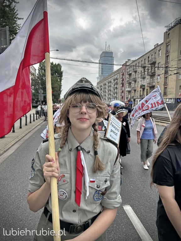Harcerze uczcili powstańców w Warszawie