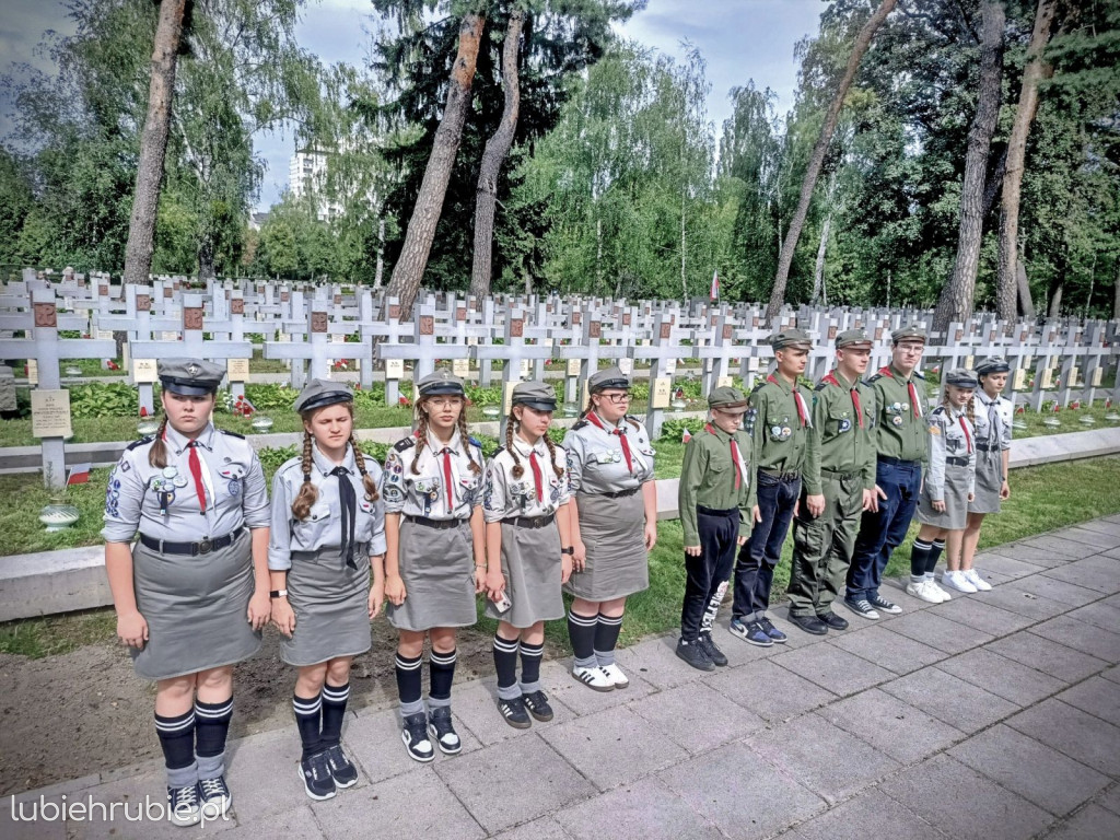 Harcerze uczcili powstańców w Warszawie