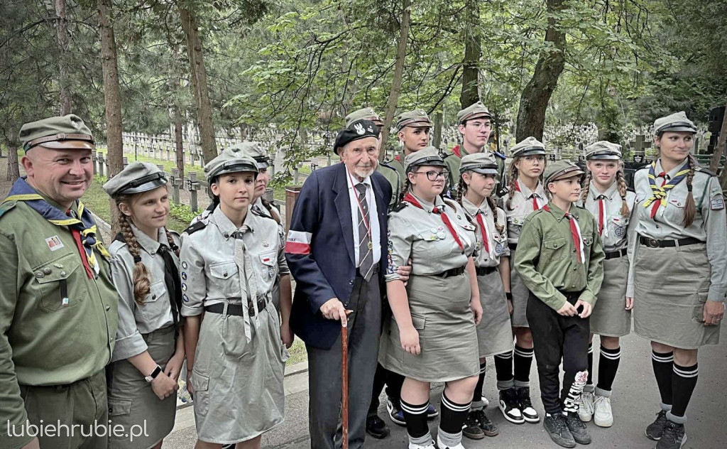Harcerze uczcili powstańców w Warszawie