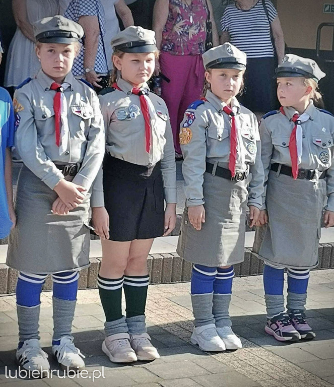 Harcerze uczcili powstańców w Warszawie
