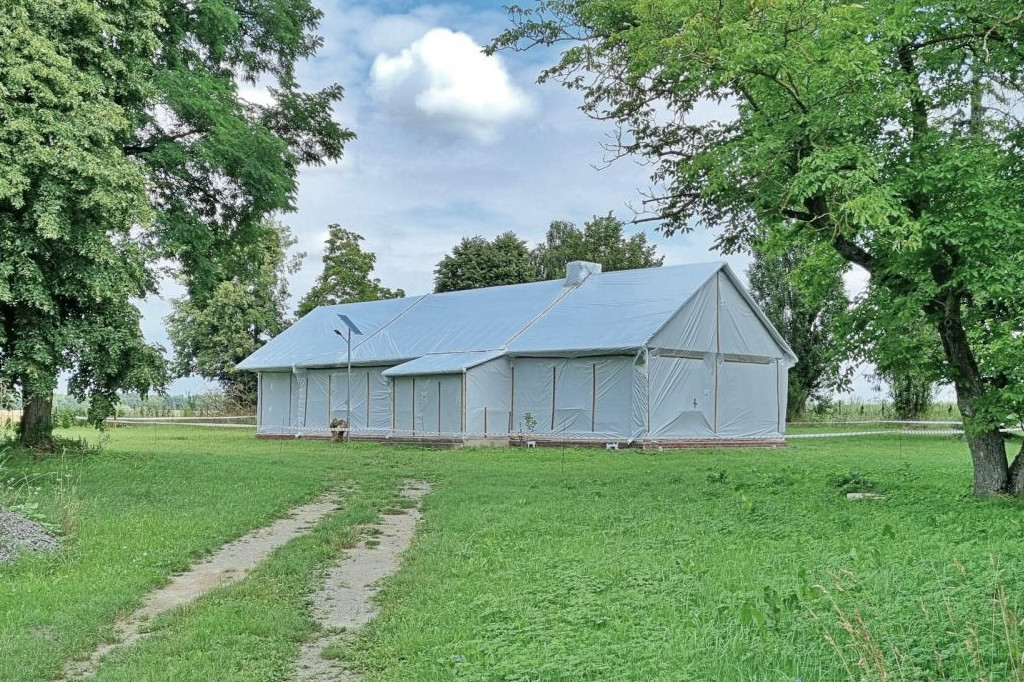 Trwają prace przy dworku Du Chateau w Bokini