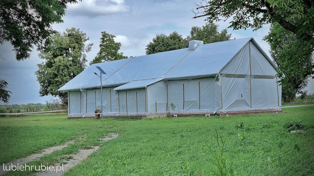 Trwają prace przy dworku Du Chateau w Bokini