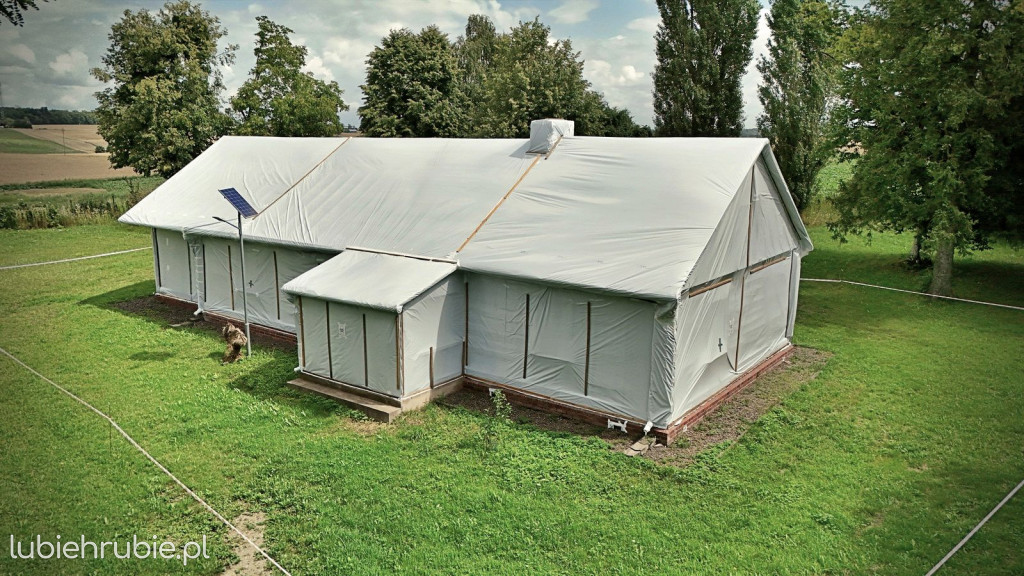 Trwają prace przy dworku Du Chateau w Bokini